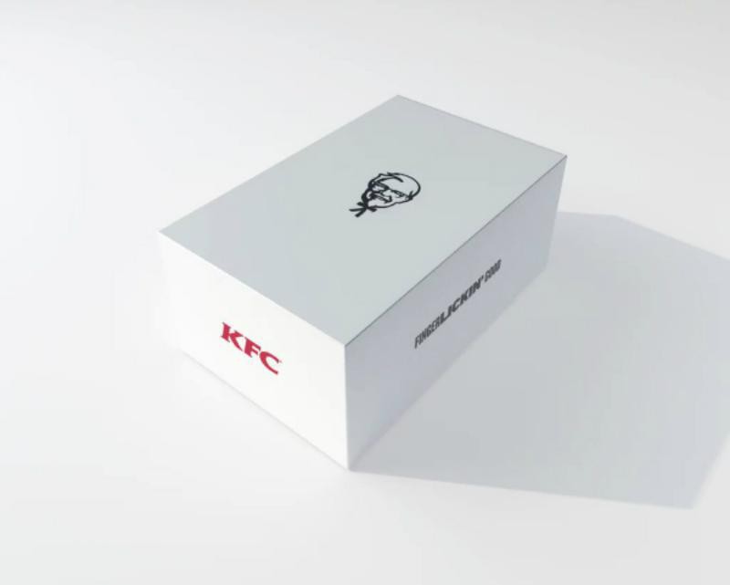 Реклама KFC в стиле Apple